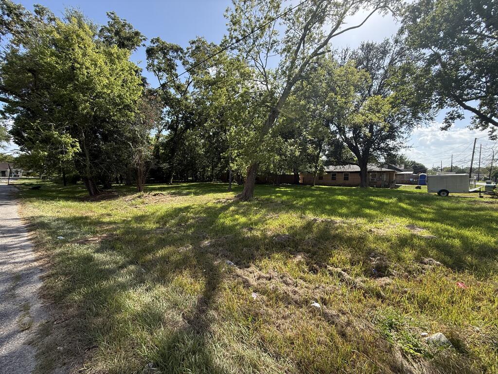 2015 Toledo St Property Photo 1