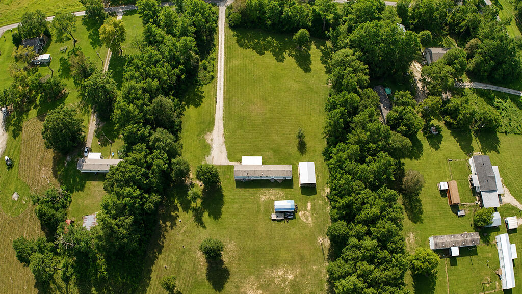 814 County Road 642 Property Photo 1