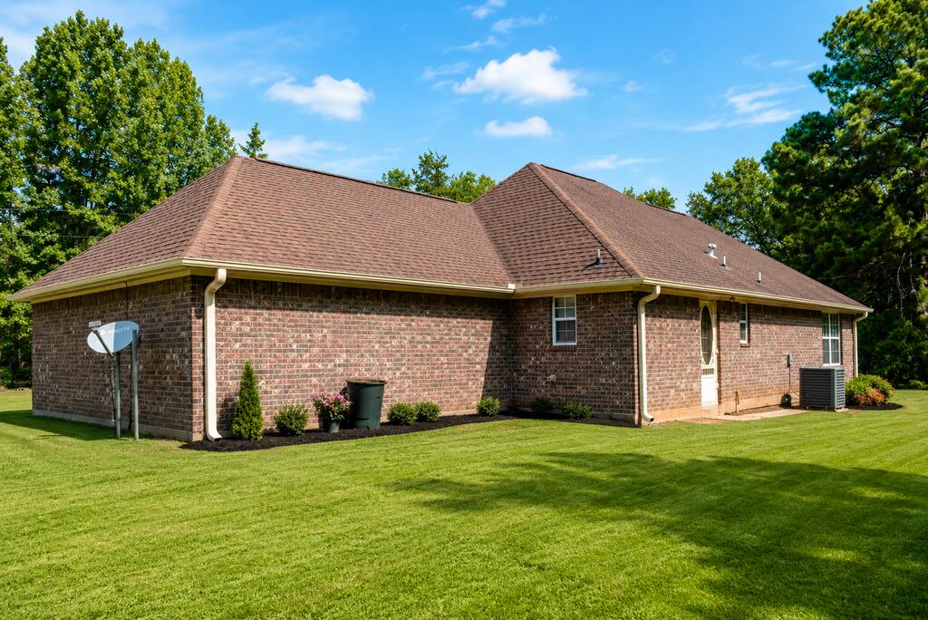 11240 County Road 3292 D Property Photo 2
