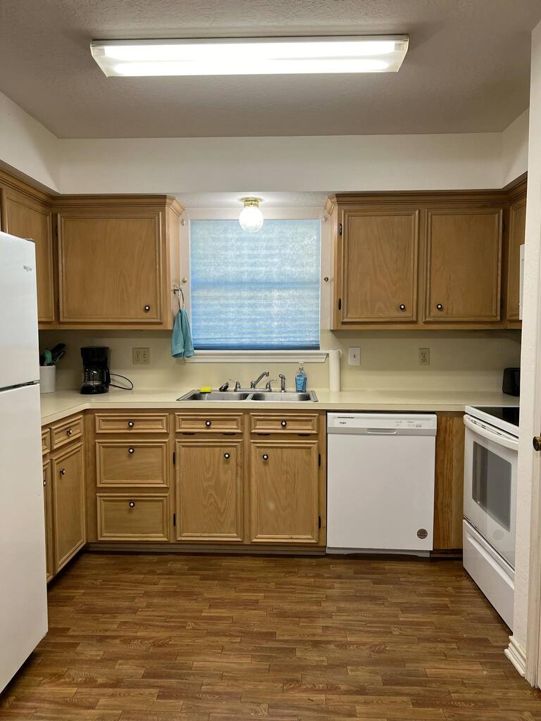 1005 Black Walnut Lane Property Photo 6