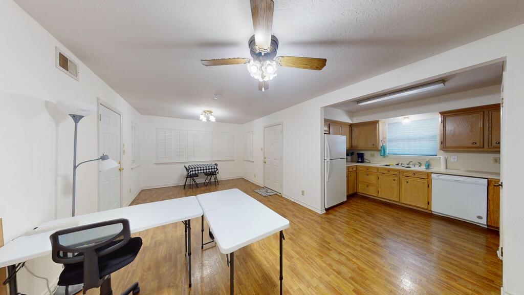1005 Black Walnut Lane Property Photo 7