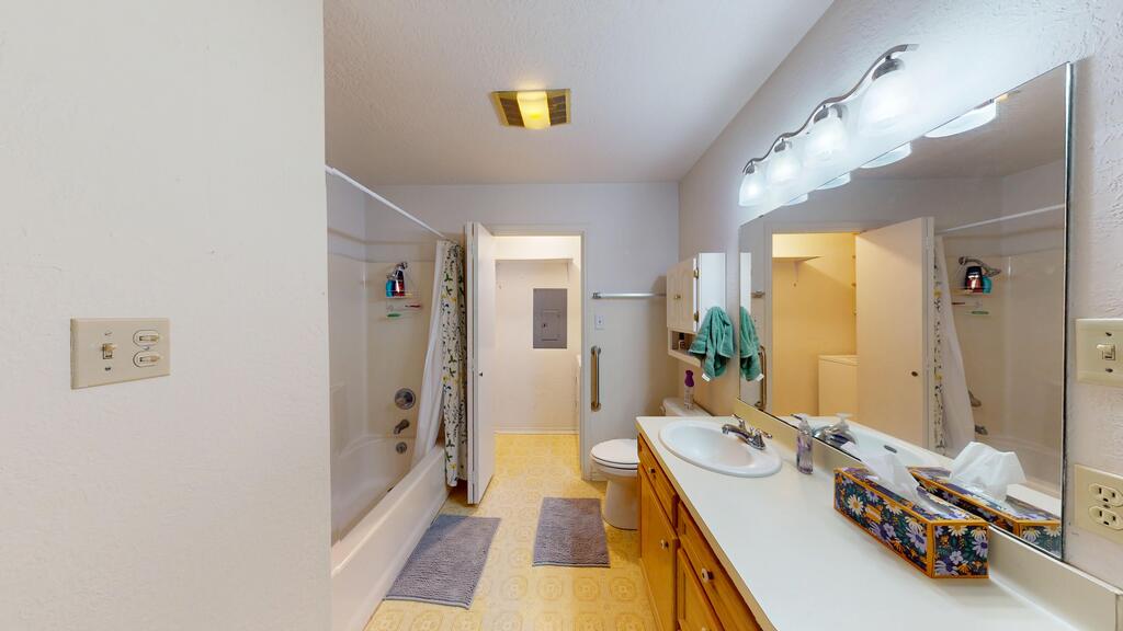 1005 Black Walnut Lane Property Photo 10
