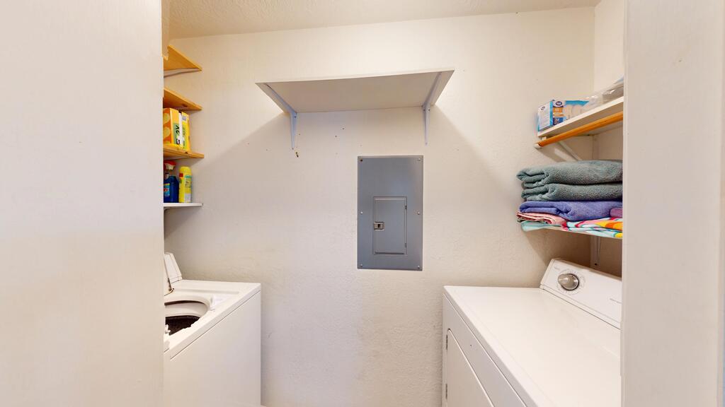 1005 Black Walnut Lane Property Photo 11
