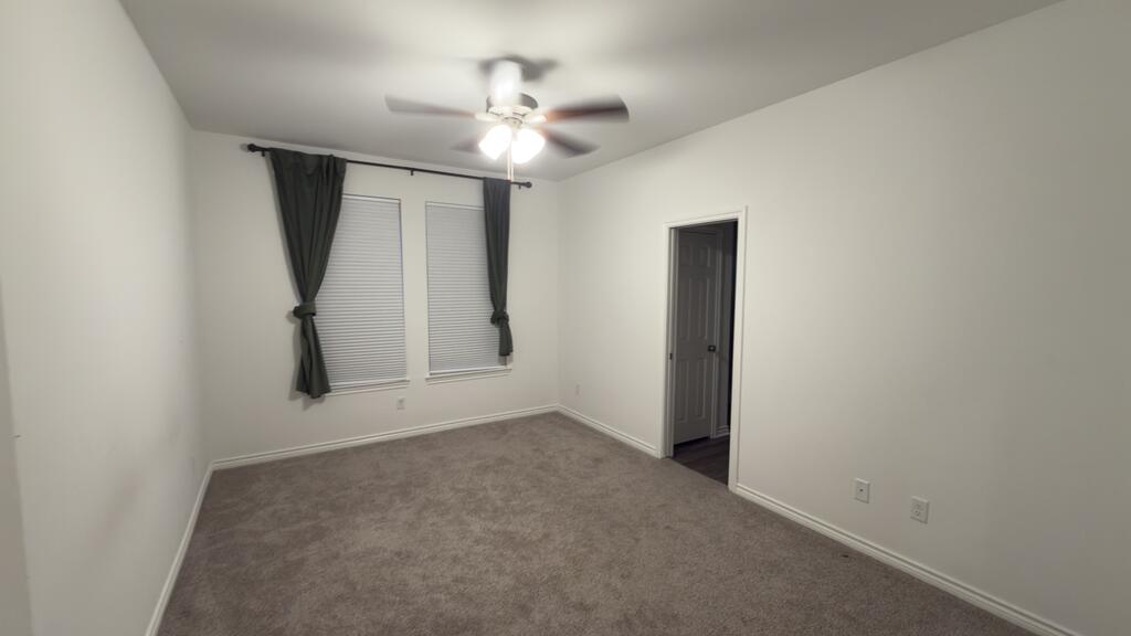 2415 Lightfoot Ln Property Photo 5