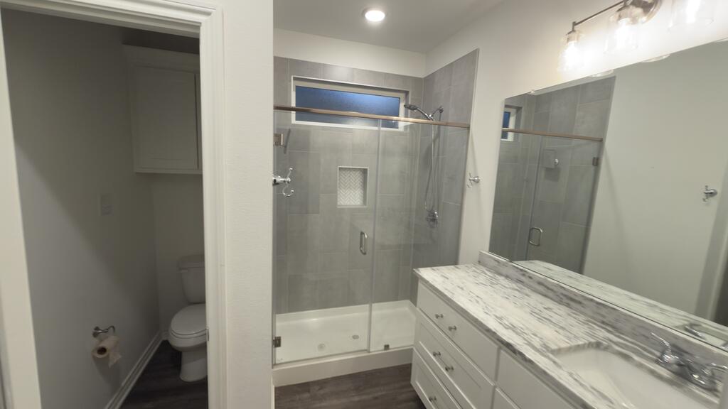 2415 Lightfoot Ln Property Photo 6