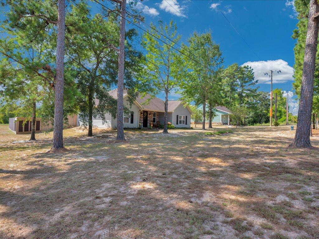 2005 Durst Property Photo 4