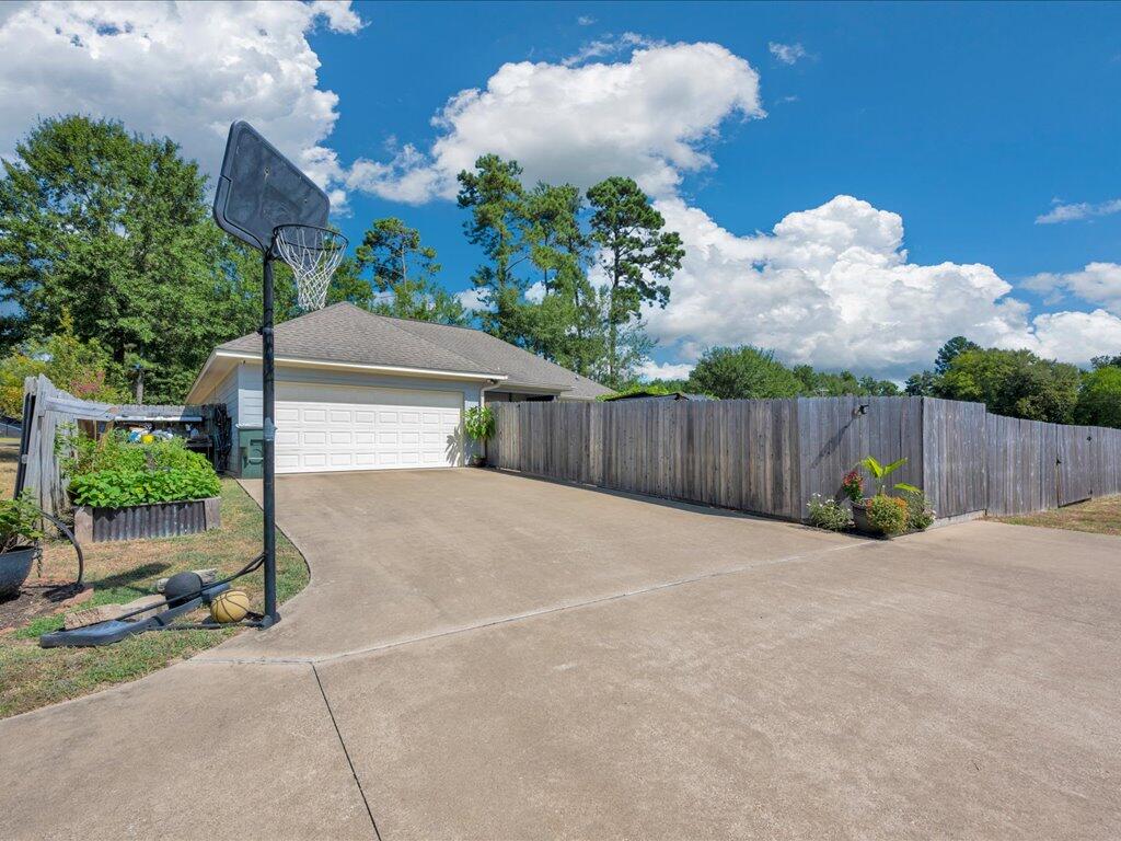 2005 Durst Property Photo 30
