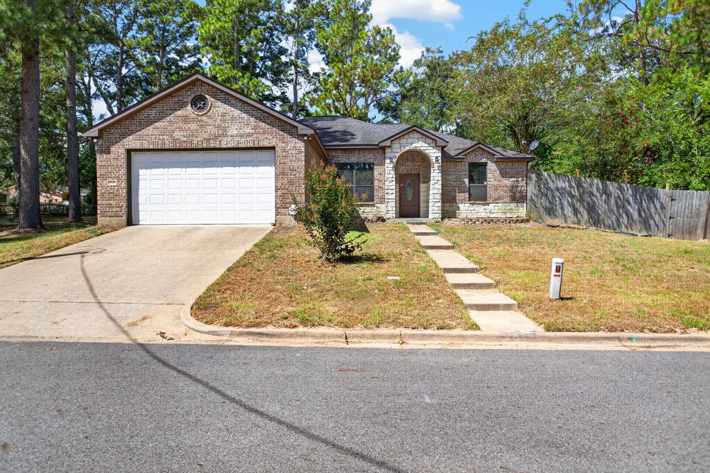 2929 Sullivan Drive Property Photo 1