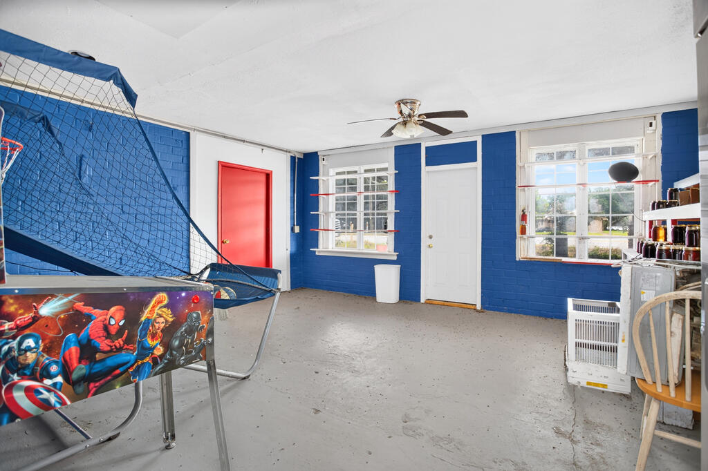 509 North Home Property Photo 4