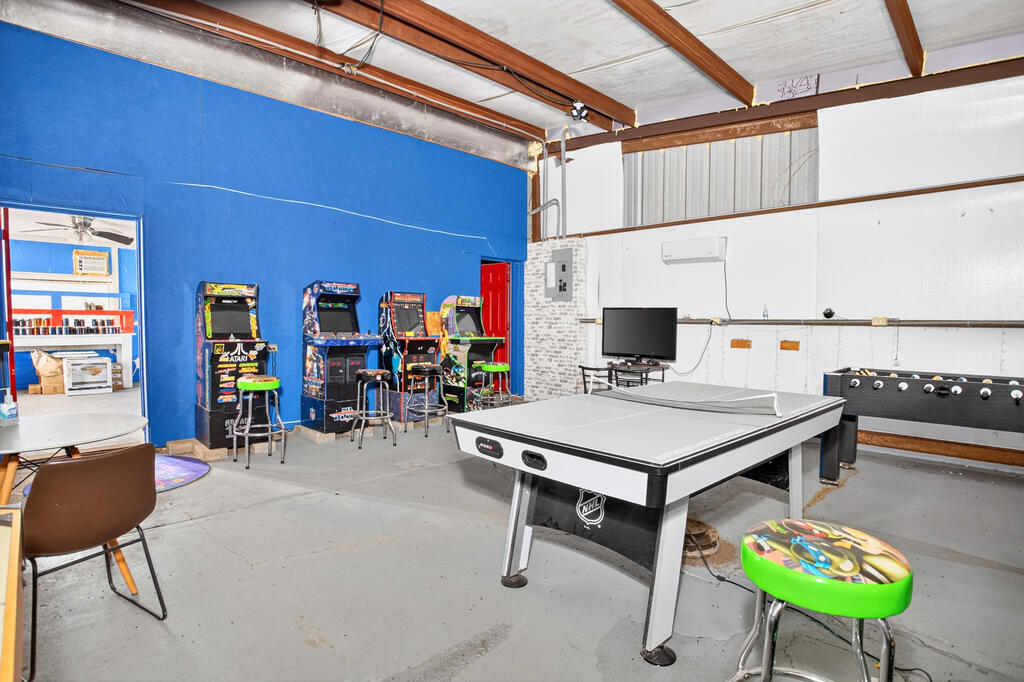 509 North Home Property Photo 10