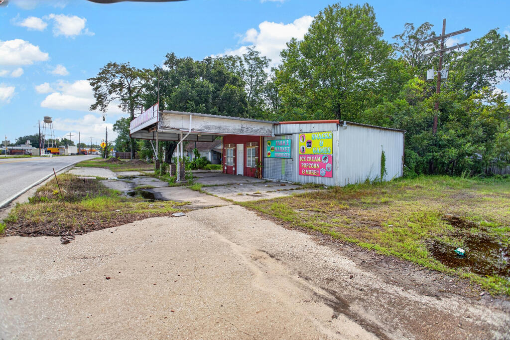 509 North Home Property Photo 15