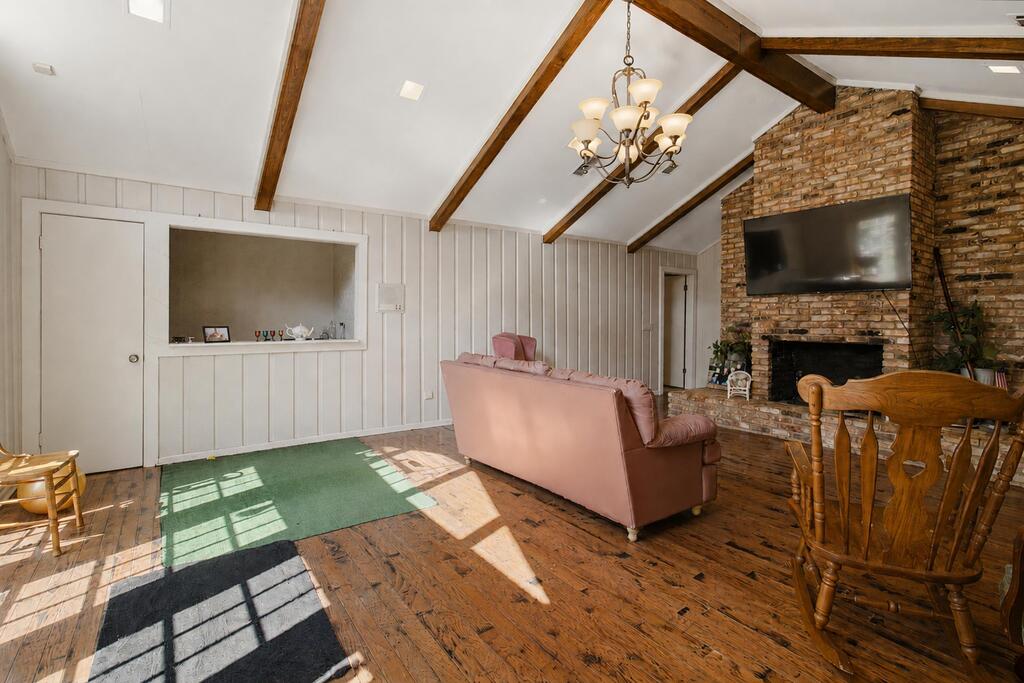 156 Cr 208 Property Photo 44