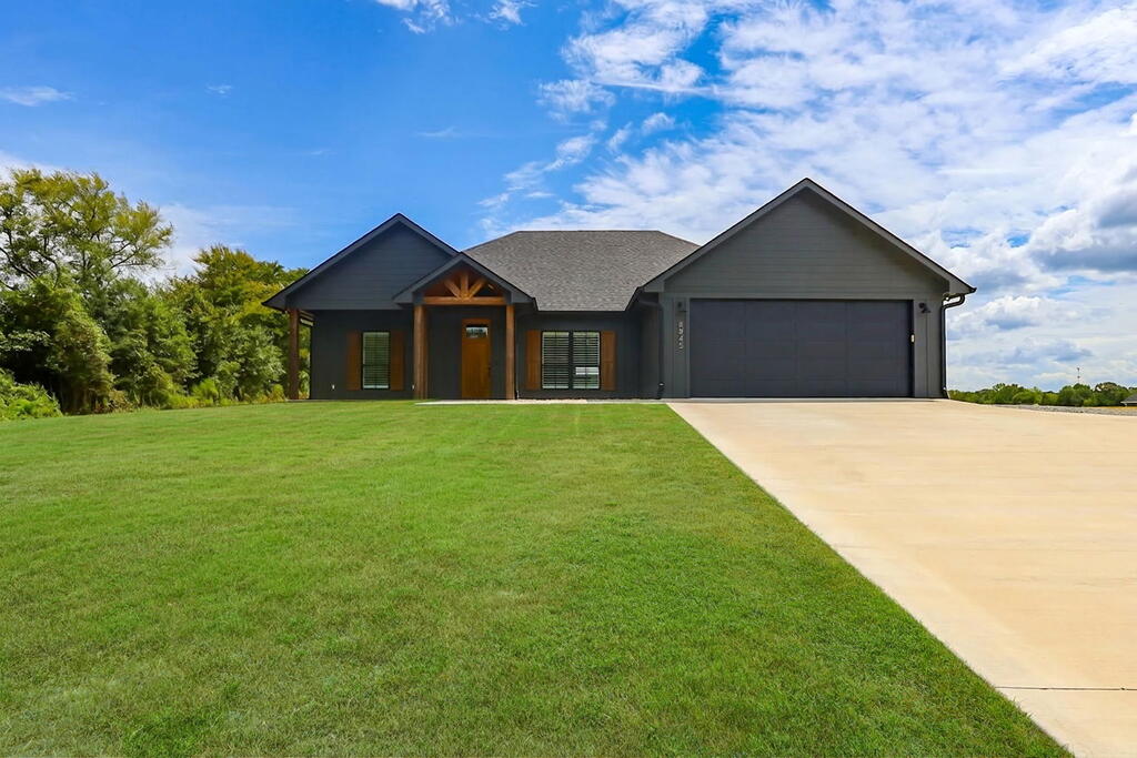 8845 Fm 1669 Property Photo 1