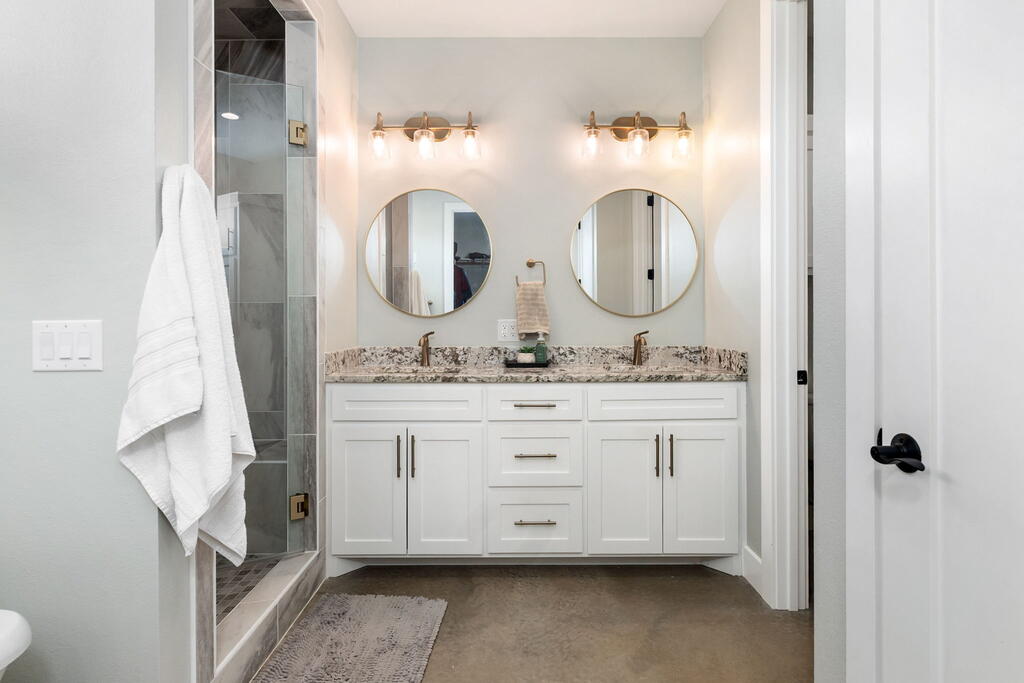 8845 Fm 1669 Property Photo 21