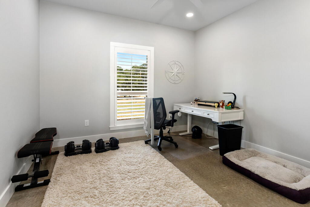 8845 Fm 1669 Property Photo 27
