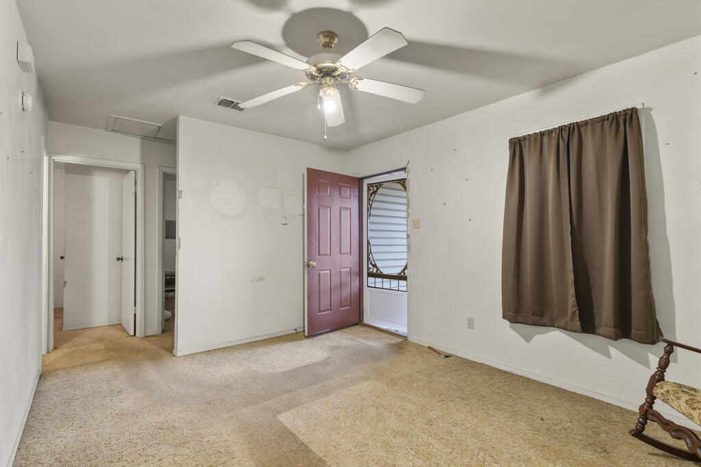 2112 Property Photo 2