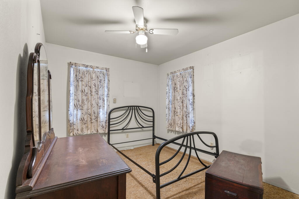 2112 Property Photo 3