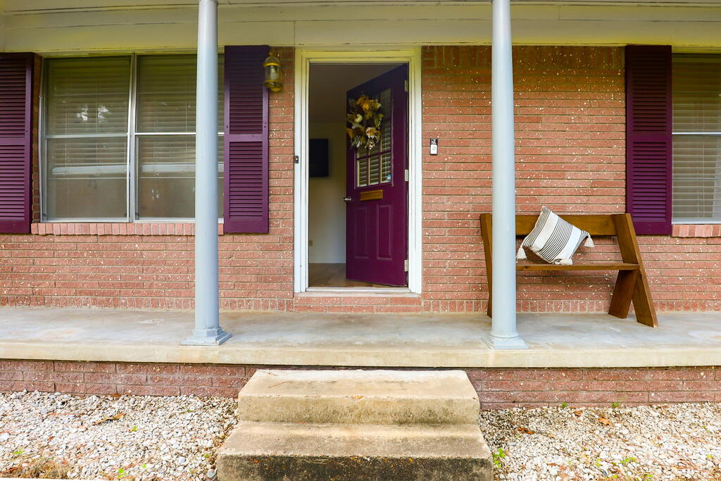 1307 Wildbriar Drive Property Photo 3