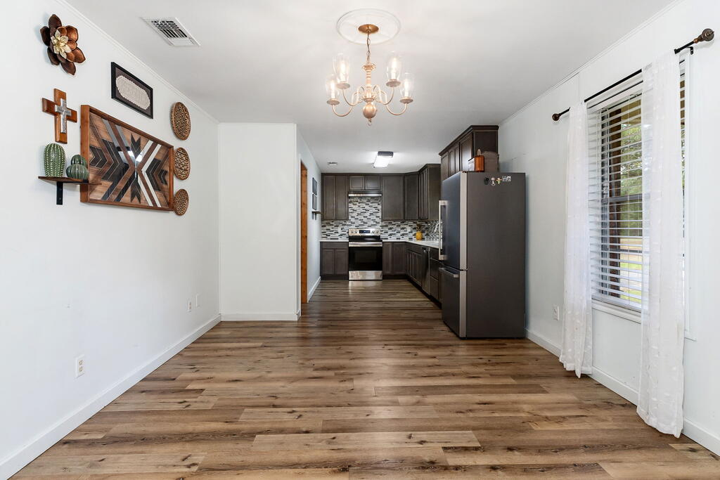1307 Wildbriar Drive Property Photo 6