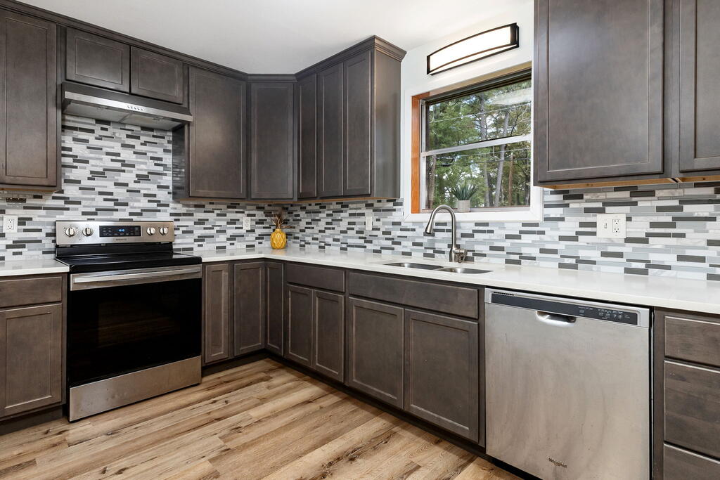 1307 Wildbriar Drive Property Photo 8