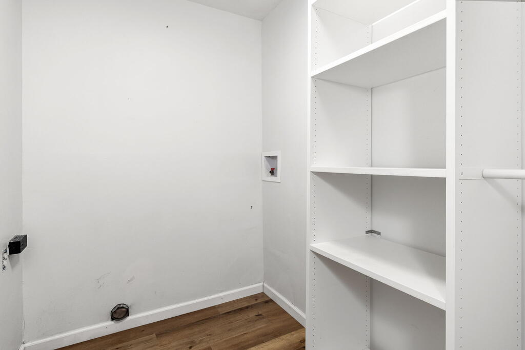 1307 Wildbriar Drive Property Photo 12