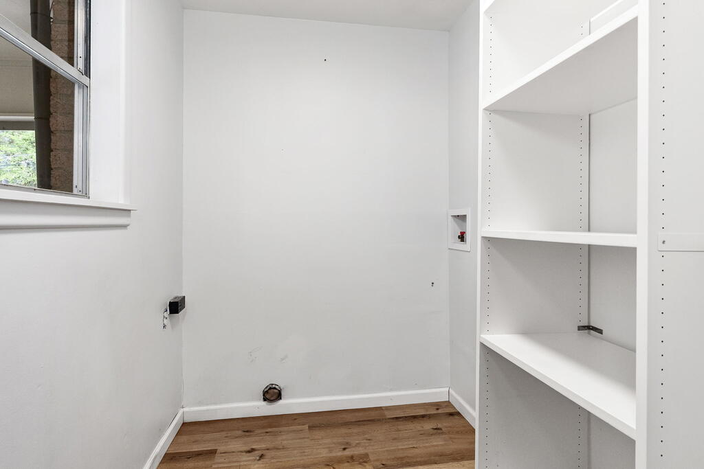 1307 Wildbriar Drive Property Photo 13