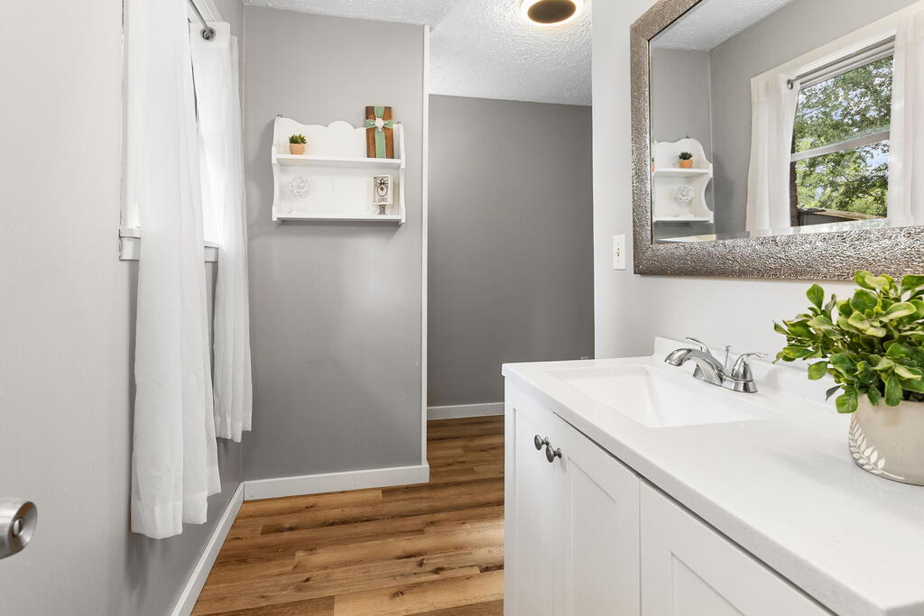 1307 Wildbriar Drive Property Photo 20