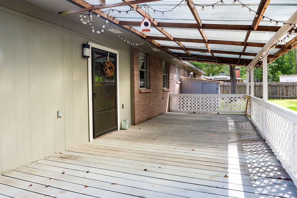 1307 Wildbriar Drive Property Photo 27