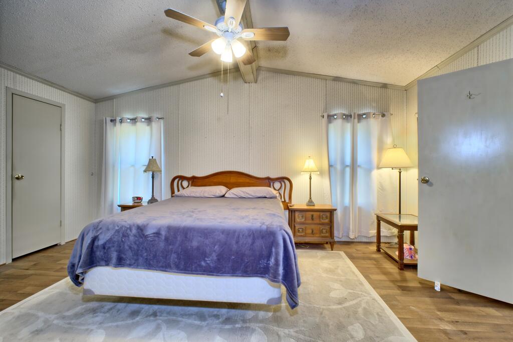 346 Twin Cedar Drive Property Photo 22