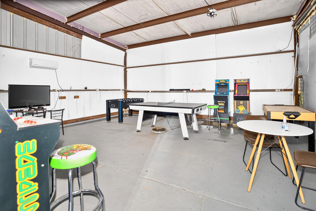509 North Home Property Photo 7