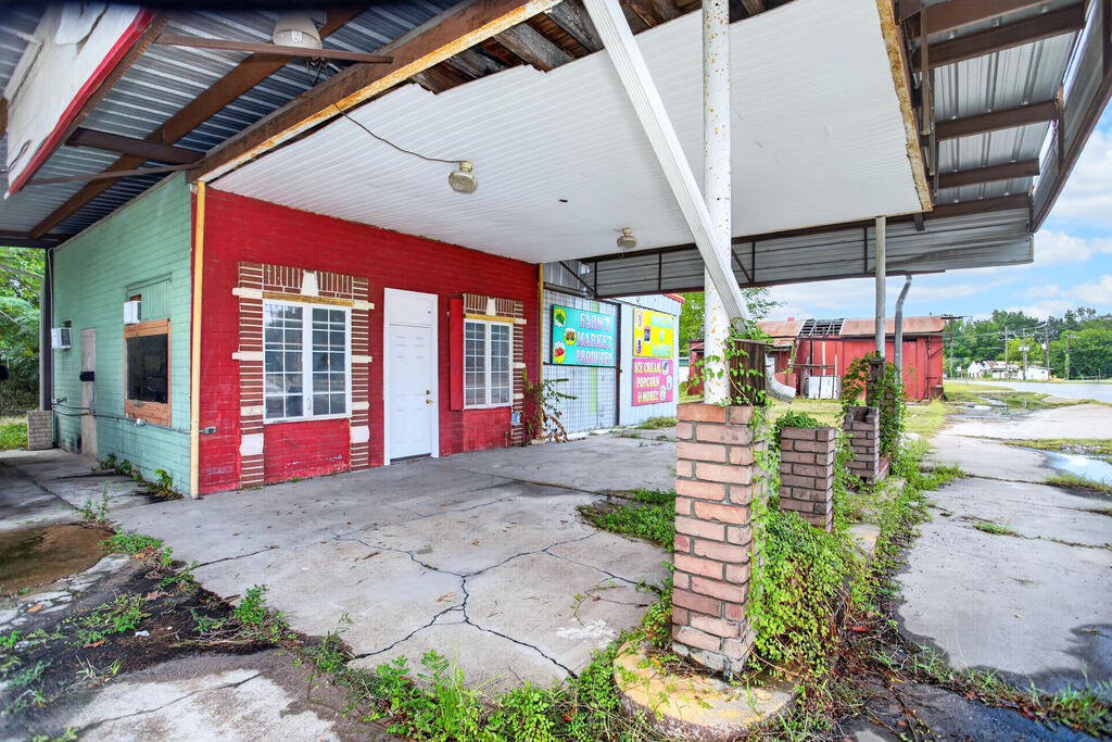 509 North Home Property Photo 11