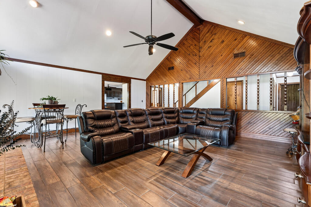 462 Fm 3276 Property Photo 10