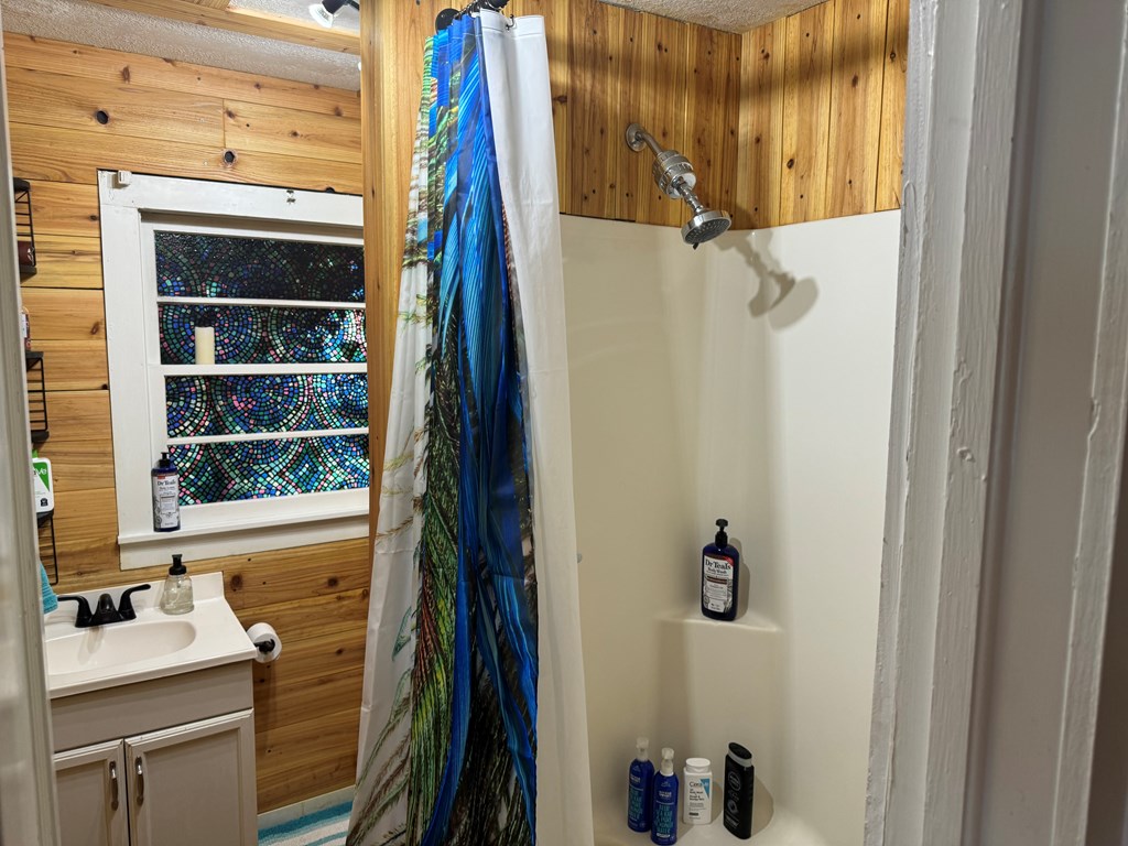177 Lakeview Lane Property Photo 8