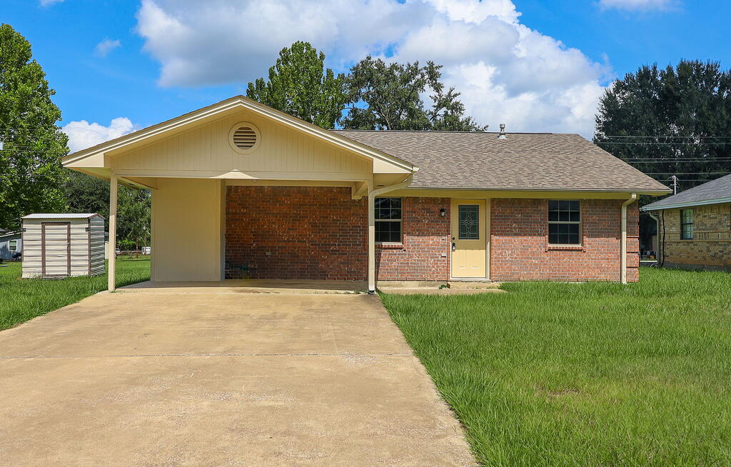 1006 Lynn Street Property Photo 1