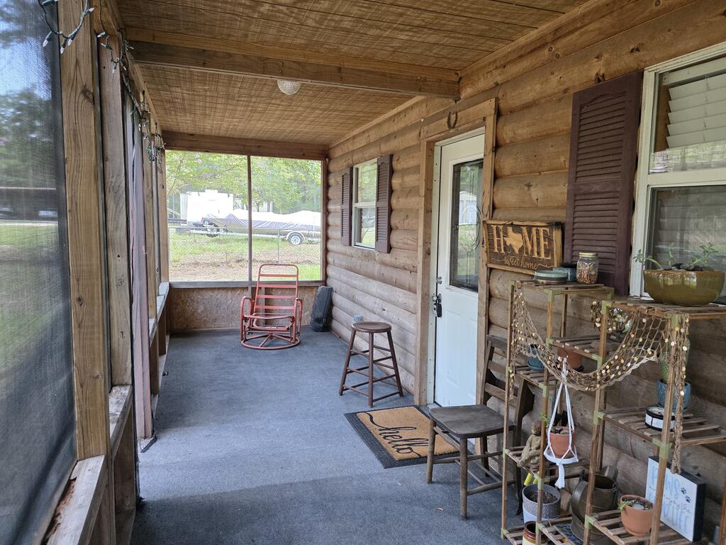 530 Kingwood Drive Property Photo 4