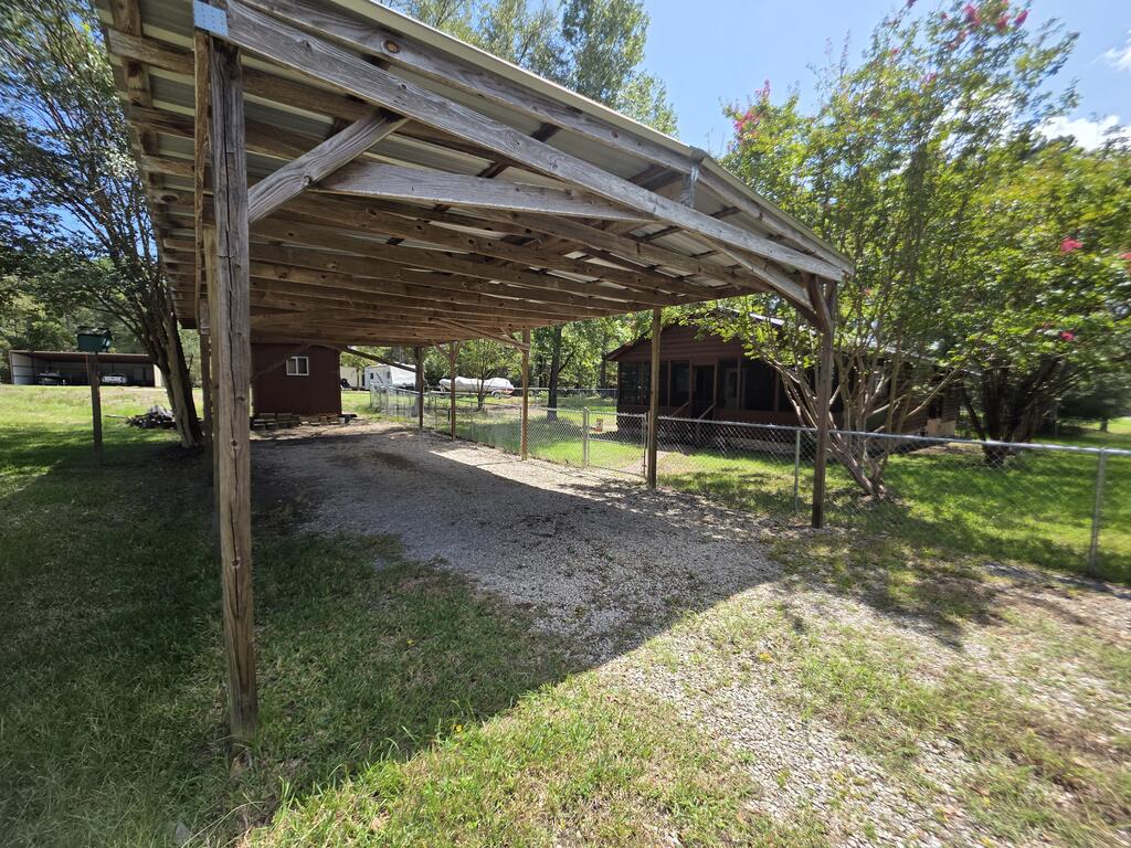 530 Kingwood Drive Property Photo 24