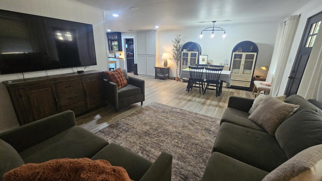 913 5th Street Property Photo 5