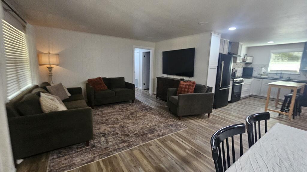 913 5th Street Property Photo 15