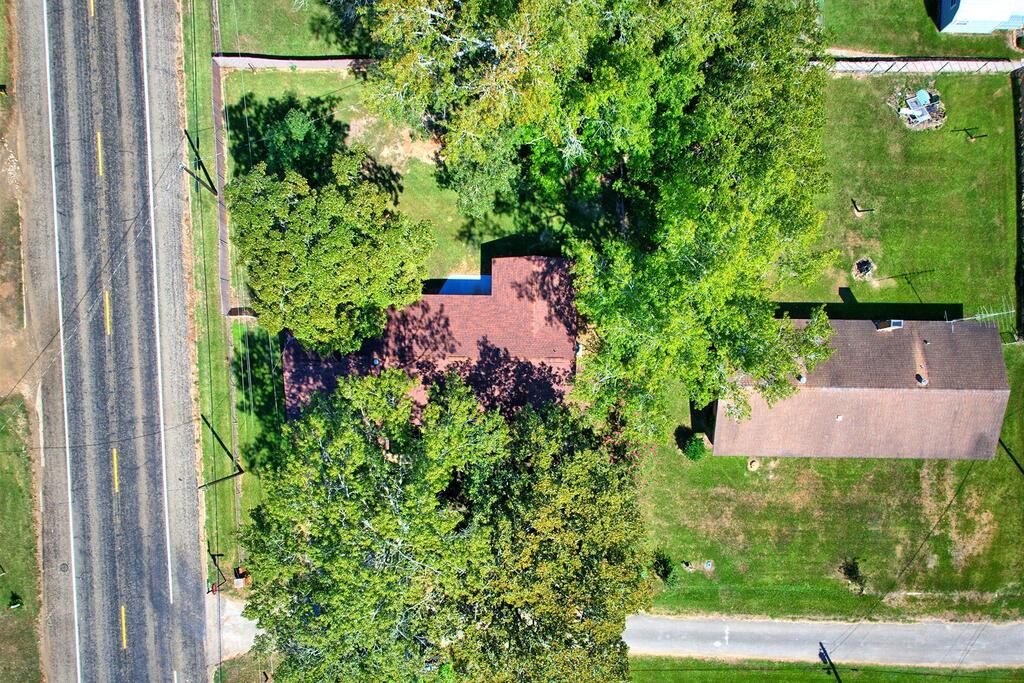 105 Parker Blvd Property Photo 4