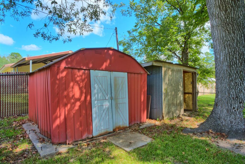 105 Parker Blvd Property Photo 15