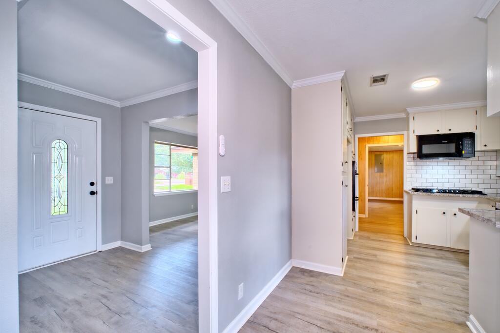 105 Parker Blvd Property Photo 18