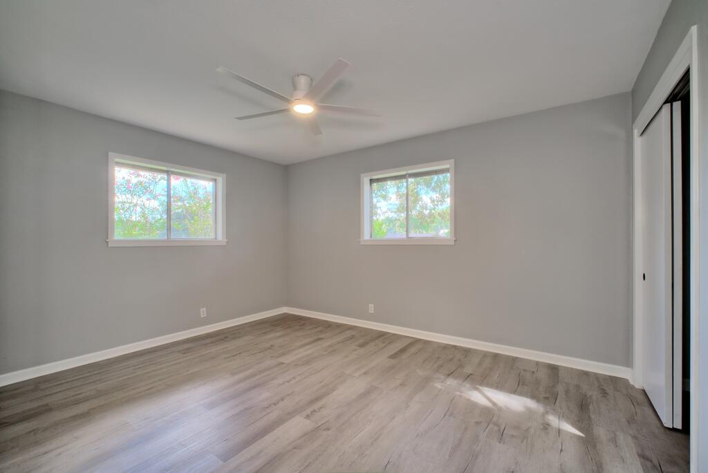 105 Parker Blvd Property Photo 28