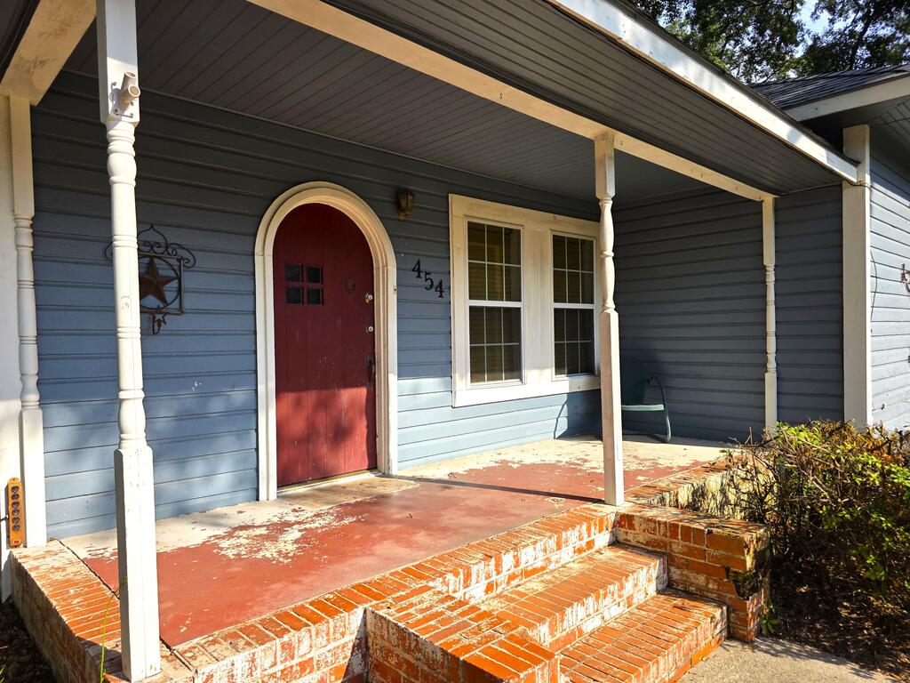 454 Powell Street Property Photo 5