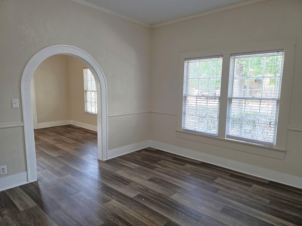 454 Powell Street Property Photo 11