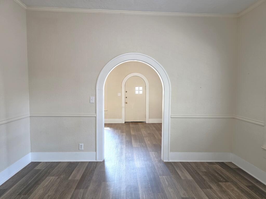 454 Powell Street Property Photo 13