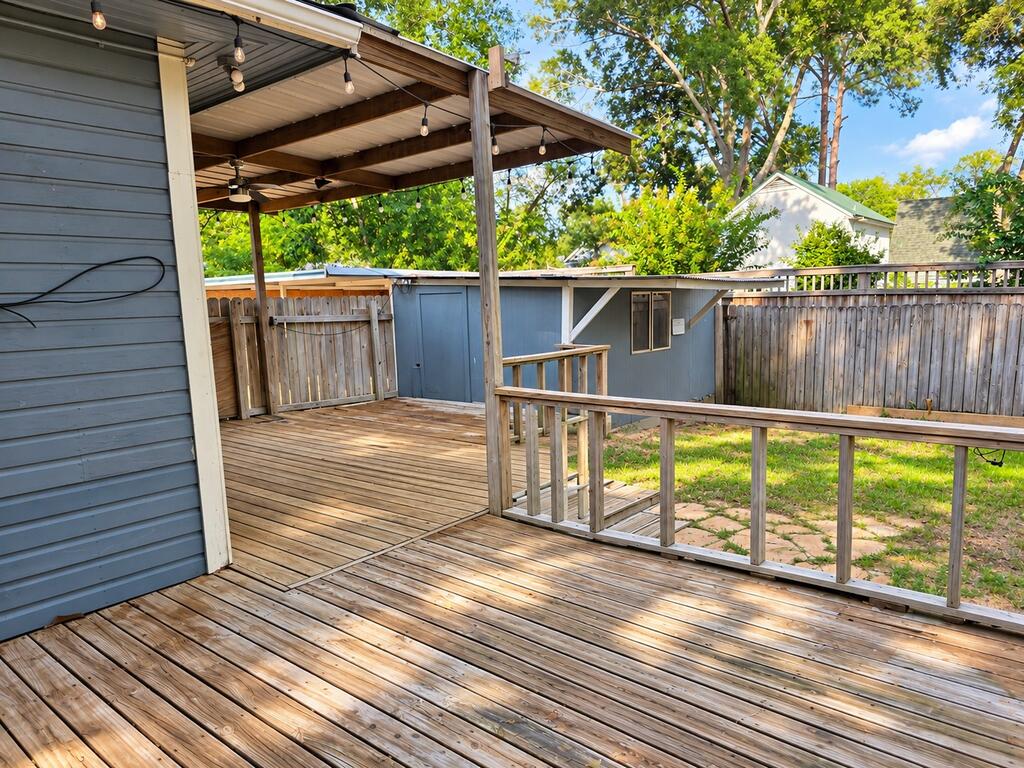 454 Powell Street Property Photo 49