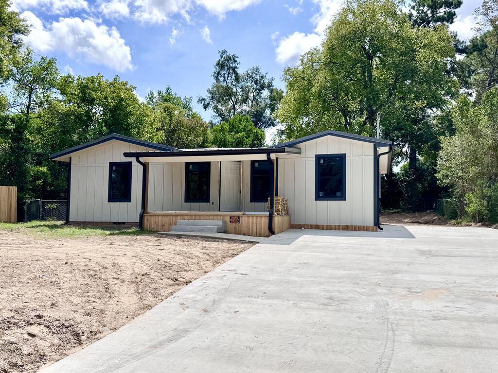 1811 Virginia Avenue Property Photo 1