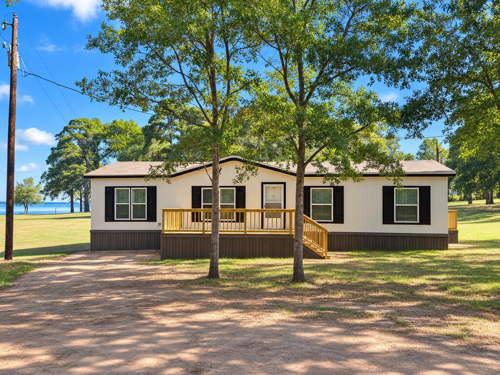 4635 Carters Ferry Rd E Property Photo 1