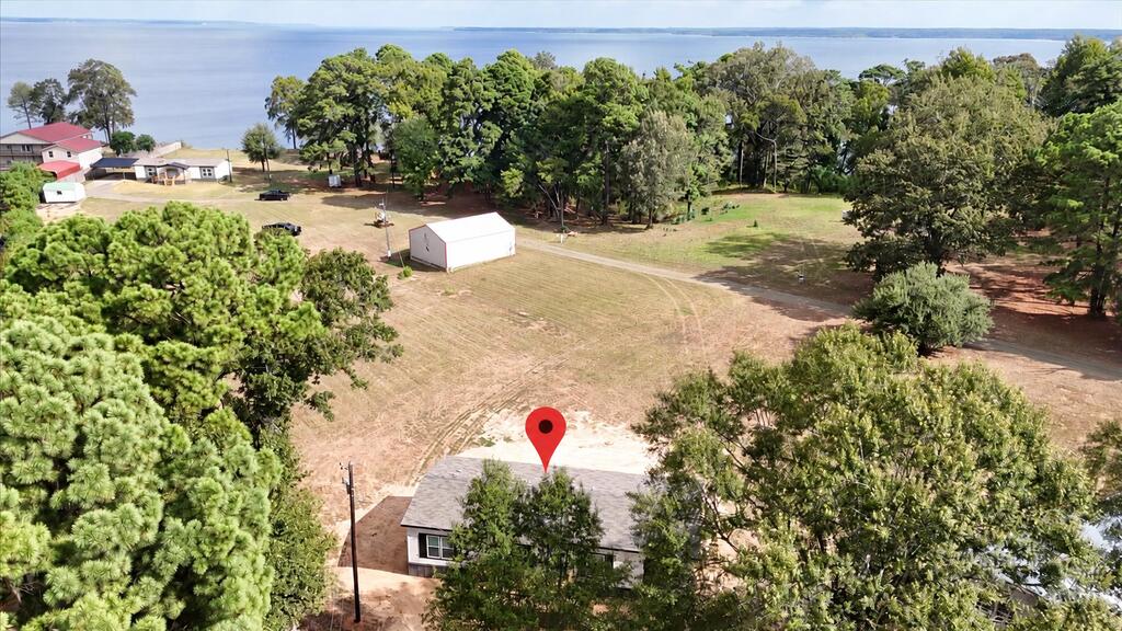 4635 Carters Ferry Rd E Property Photo 2