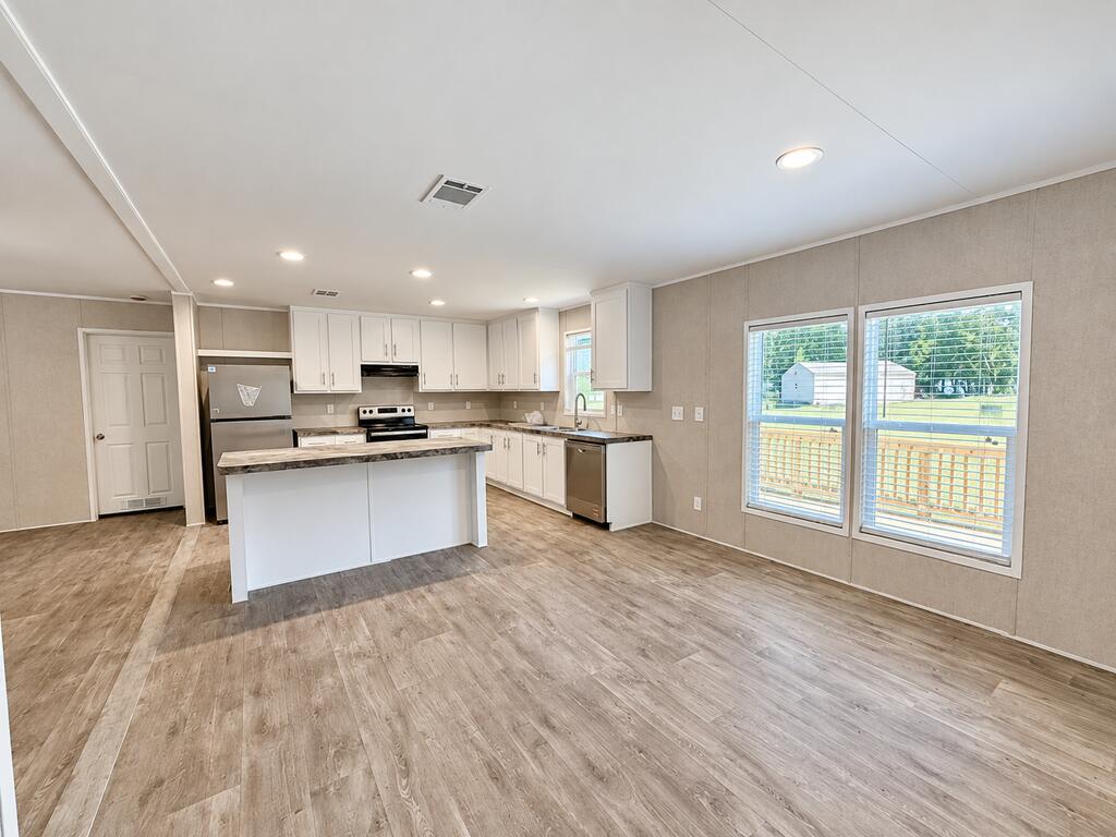 4635 Carters Ferry Rd E Property Photo 6